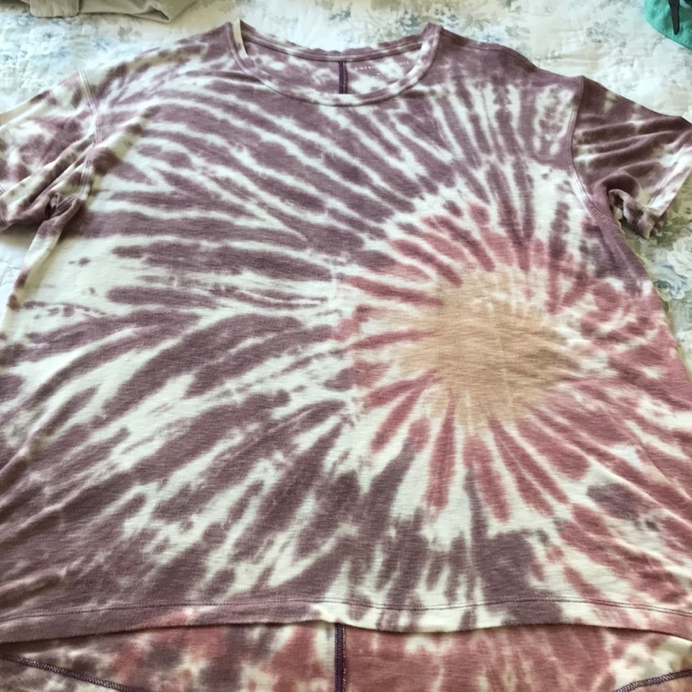 Women’s American Eagle tee size medium like new never worn